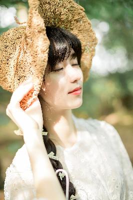 韩国三级《瑜伽教练》